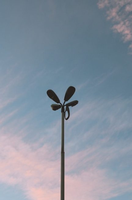 Peindre un mur sans laisser de traces : astuces et techniques pour un résultat lisse